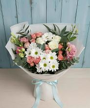 Букет цветов из:  Розы, Лизиантусы и Хризантемы в Адыгейске