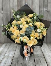 Букет цветов из:  Розы и Лизиантусы #REPLACE_PRED# Адыгейске