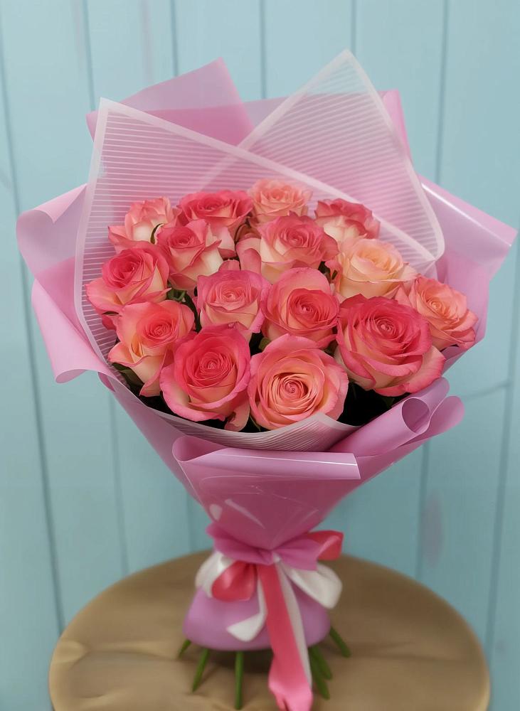 Букет 15 Розовых роз Равель в Адыгейске
