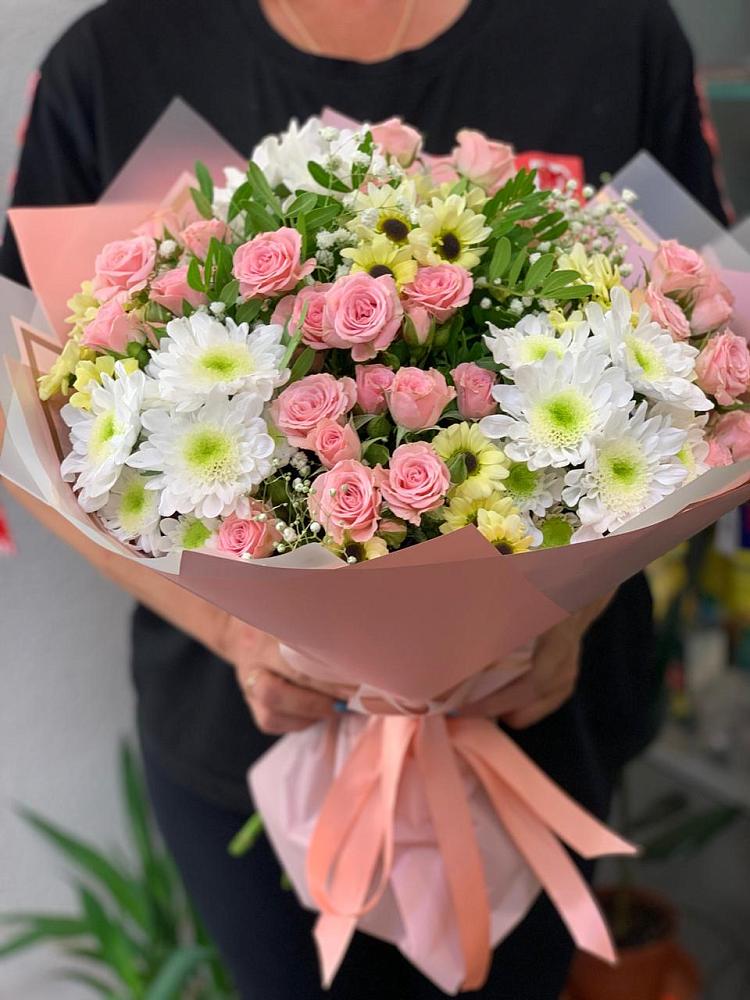 Букет цветов из: Розы и Хризантемы в Адыгейске