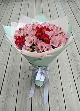 Букет цветов из:  Альстромерии #REPLACE_PRED# Адыгейске