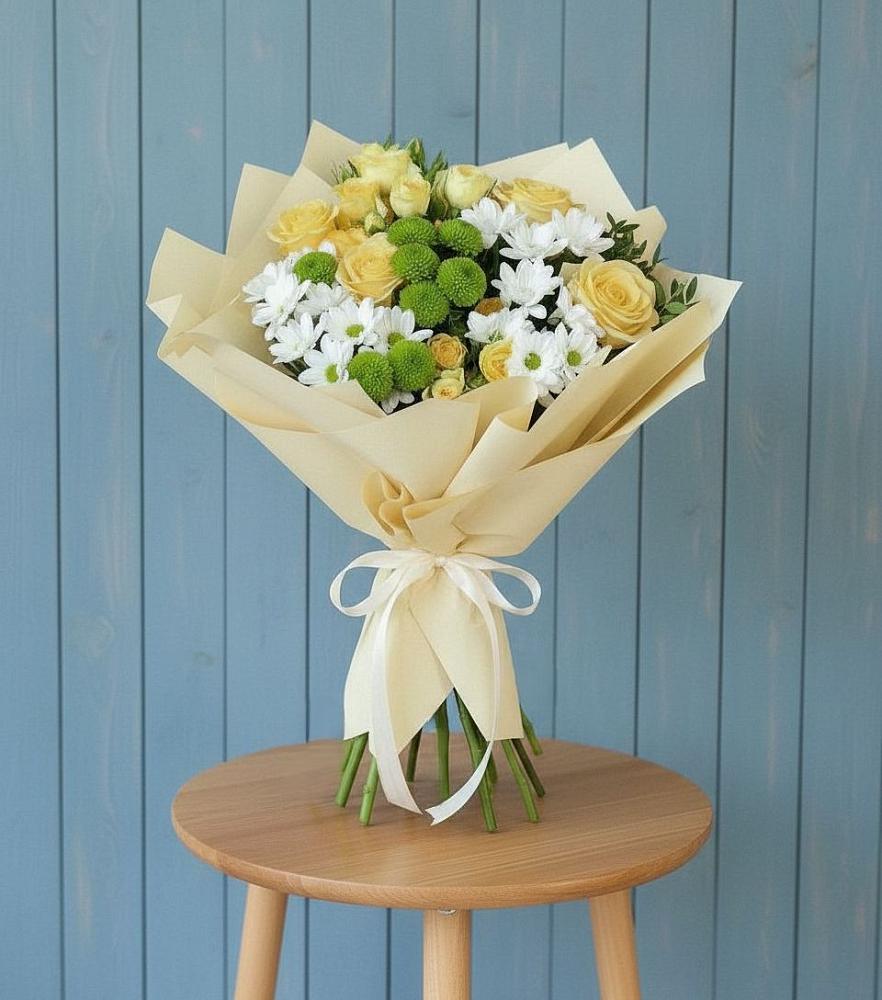 Букет цветов из: Хризантемы и Розы в Адыгейске