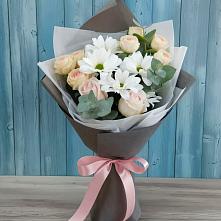Букет цветов из:  Хризантемы и Розы в Адыгейске