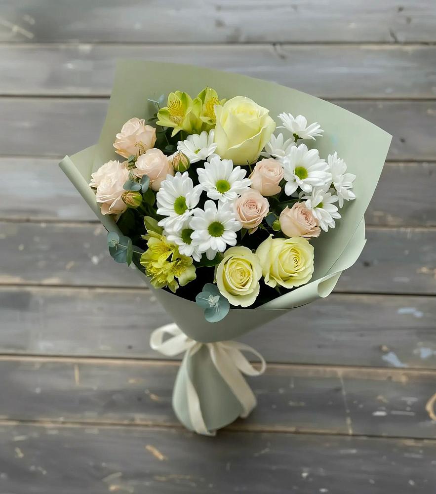 Букет цветов из: Альстромерии, Розы и Хризантемы в Адыгейске