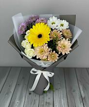 Букет цветов из:  Розы, Герберы и Хризантемы в Адыгейске
