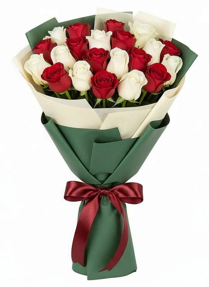 Букет Микс из красных и белых роз в Адыгейске