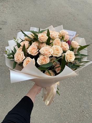 Букет Кремовые розы Латте в Адыгейске