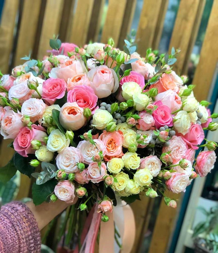 Букет цветов из: Розы в Адыгейске